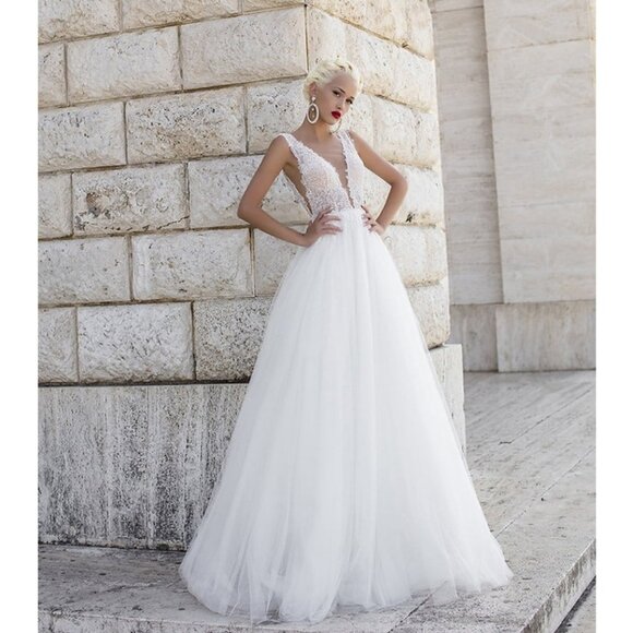 Stunning A-Line Wedding Dress Maxi Train Beaded Sequin Princess Romantic Gown - Picture 1 of 11